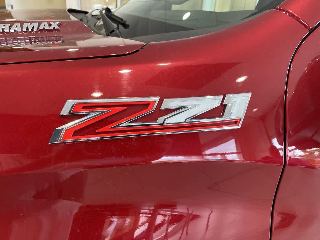 Thumbnail: 2021 Chevrolet Silverado 1500 - 11