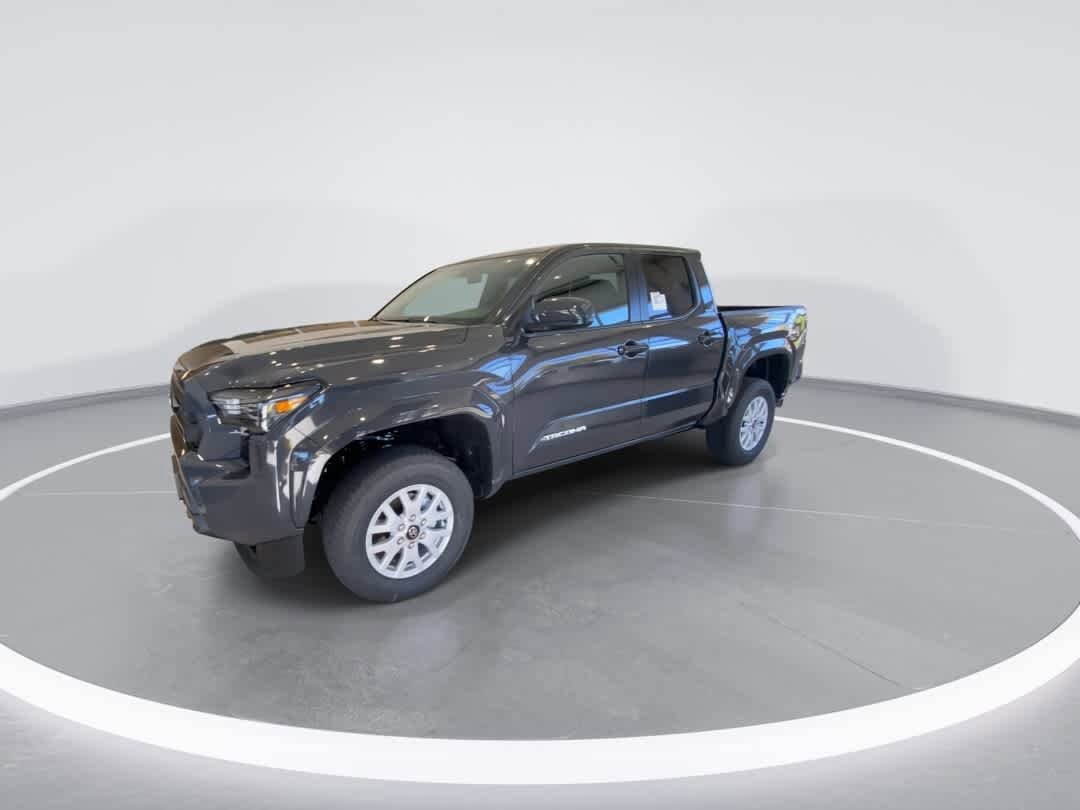 2025 Toyota Tacoma SR5 photo 4