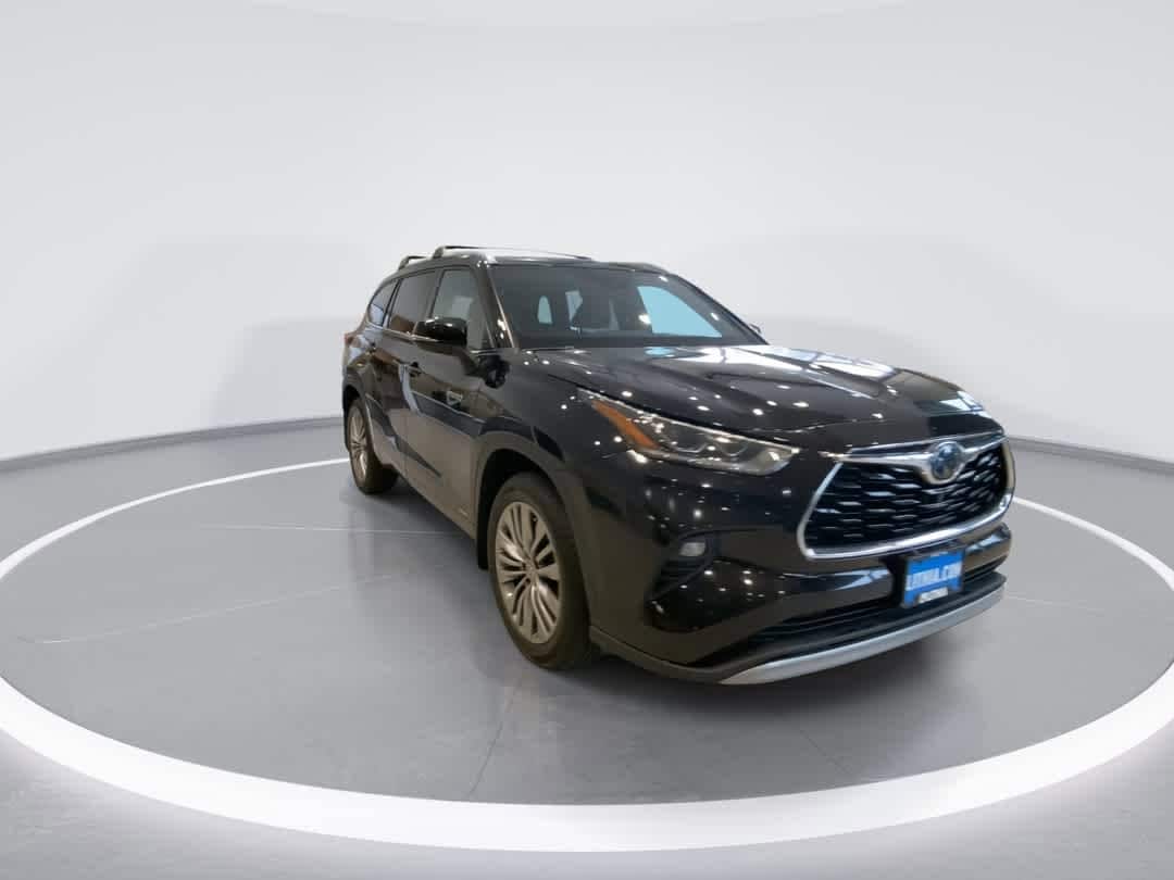 Thumbnail: 2020 Toyota Highlander - 2