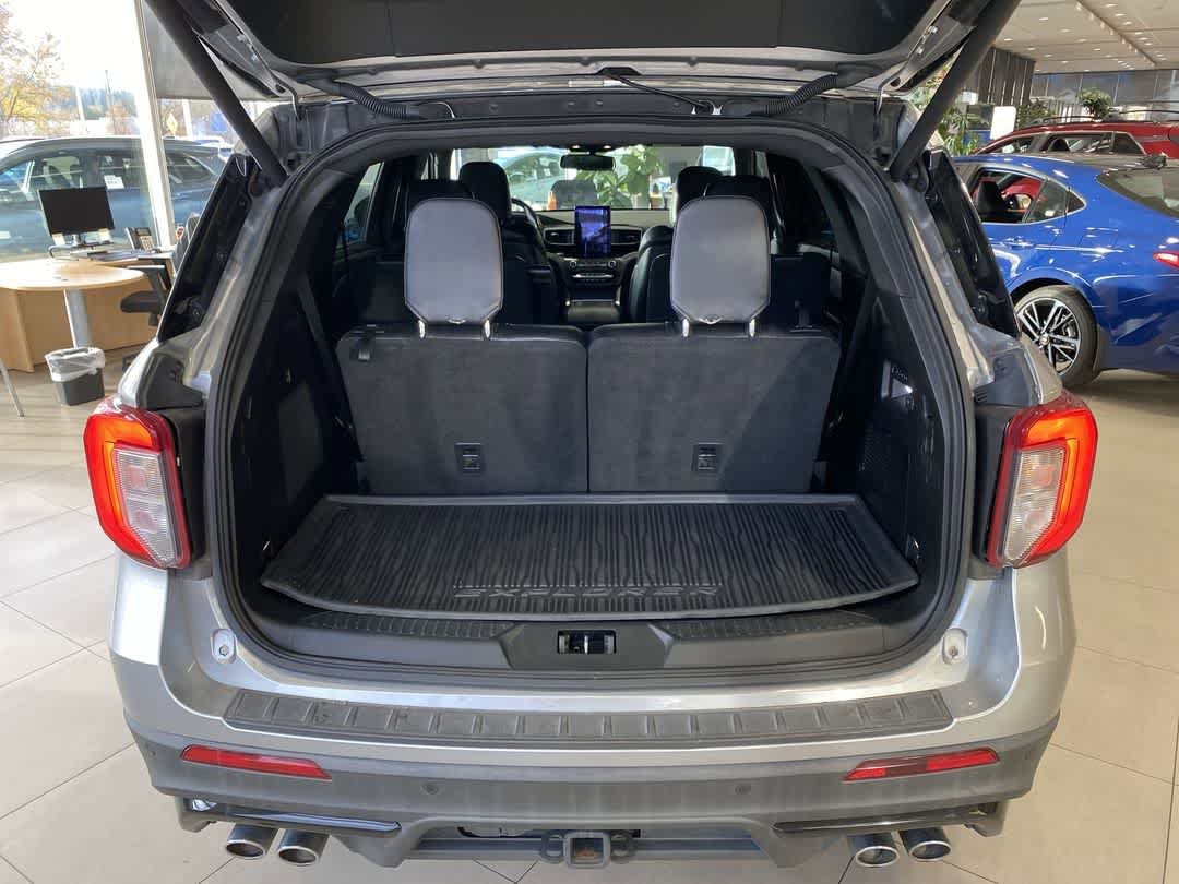 Thumbnail: 2020 Ford Explorer - 26