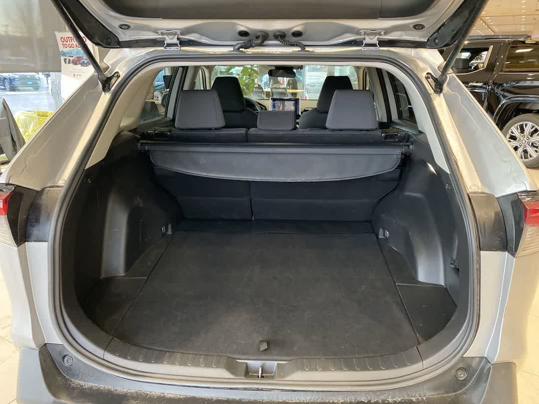 Thumbnail: 2025 Toyota RAV4 - 23