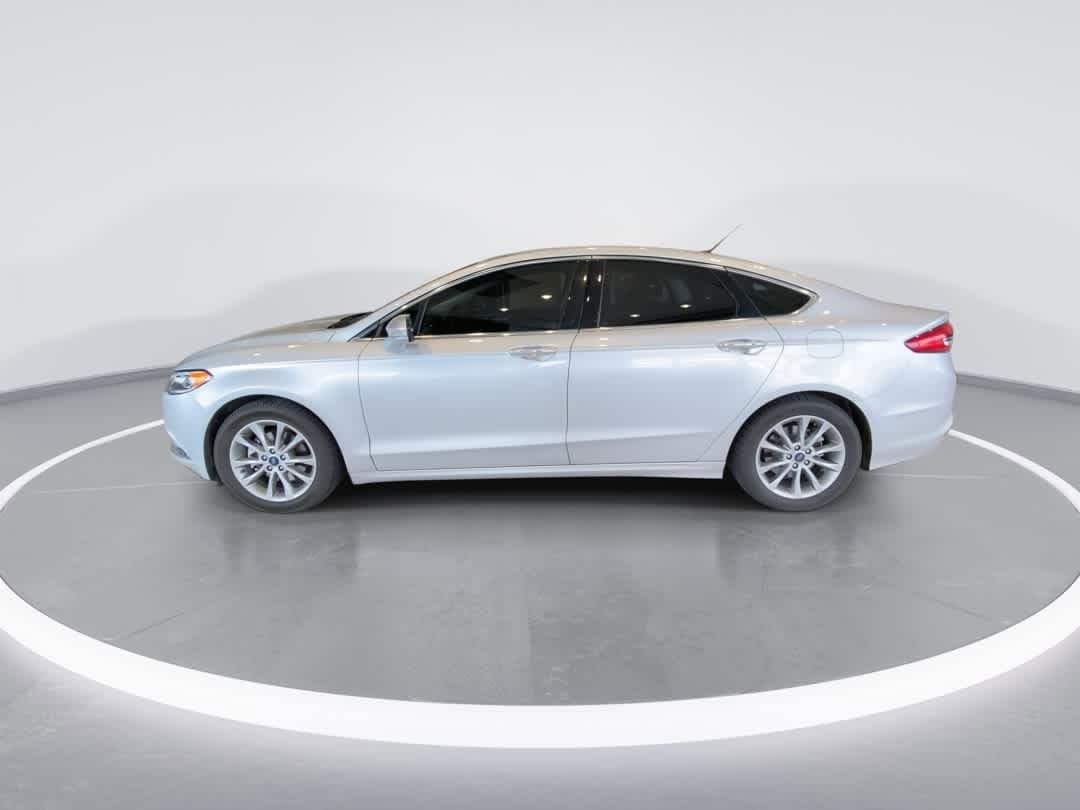 Thumbnail: 2017 Ford Fusion - 5
