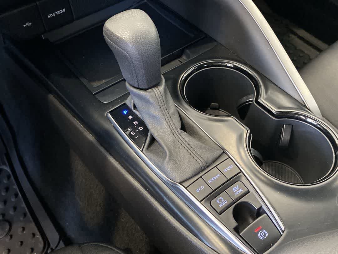 Thumbnail: 2020 Toyota Camry - 21