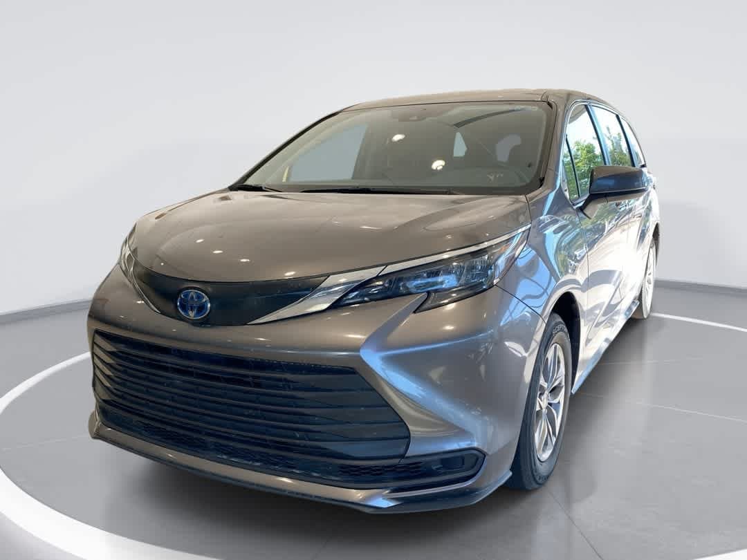 Thumbnail: 2024 Toyota Sienna - 1