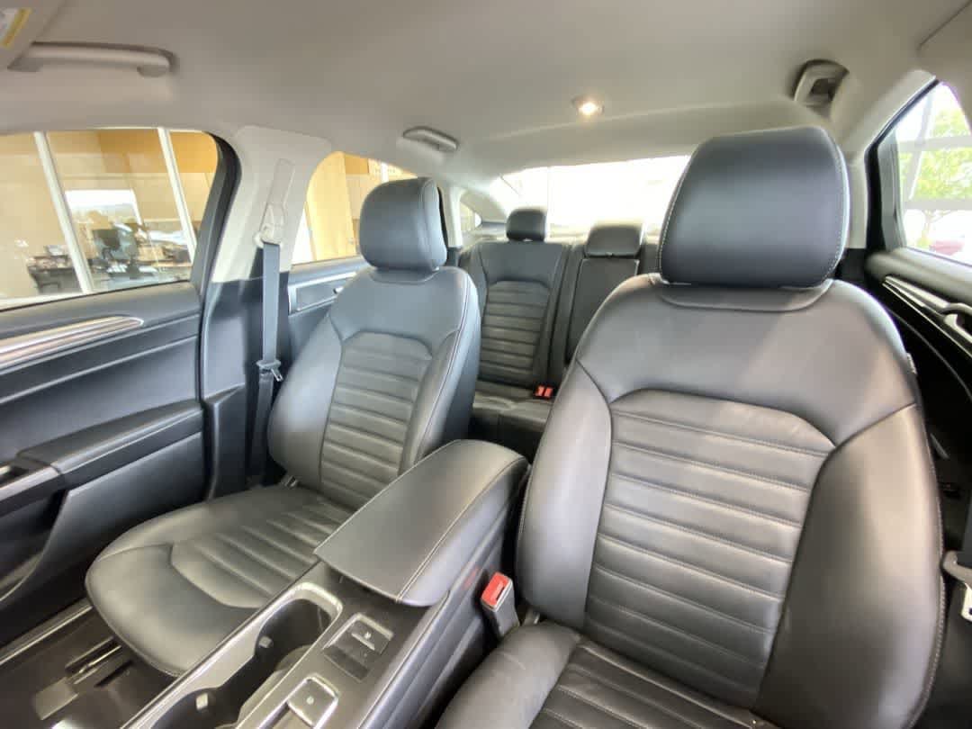 Thumbnail: 2017 Ford Fusion - 14