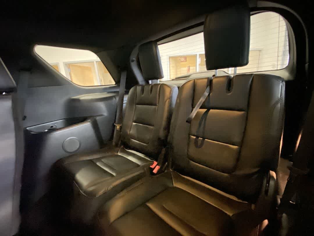 Thumbnail: 2016 Ford Explorer - 26