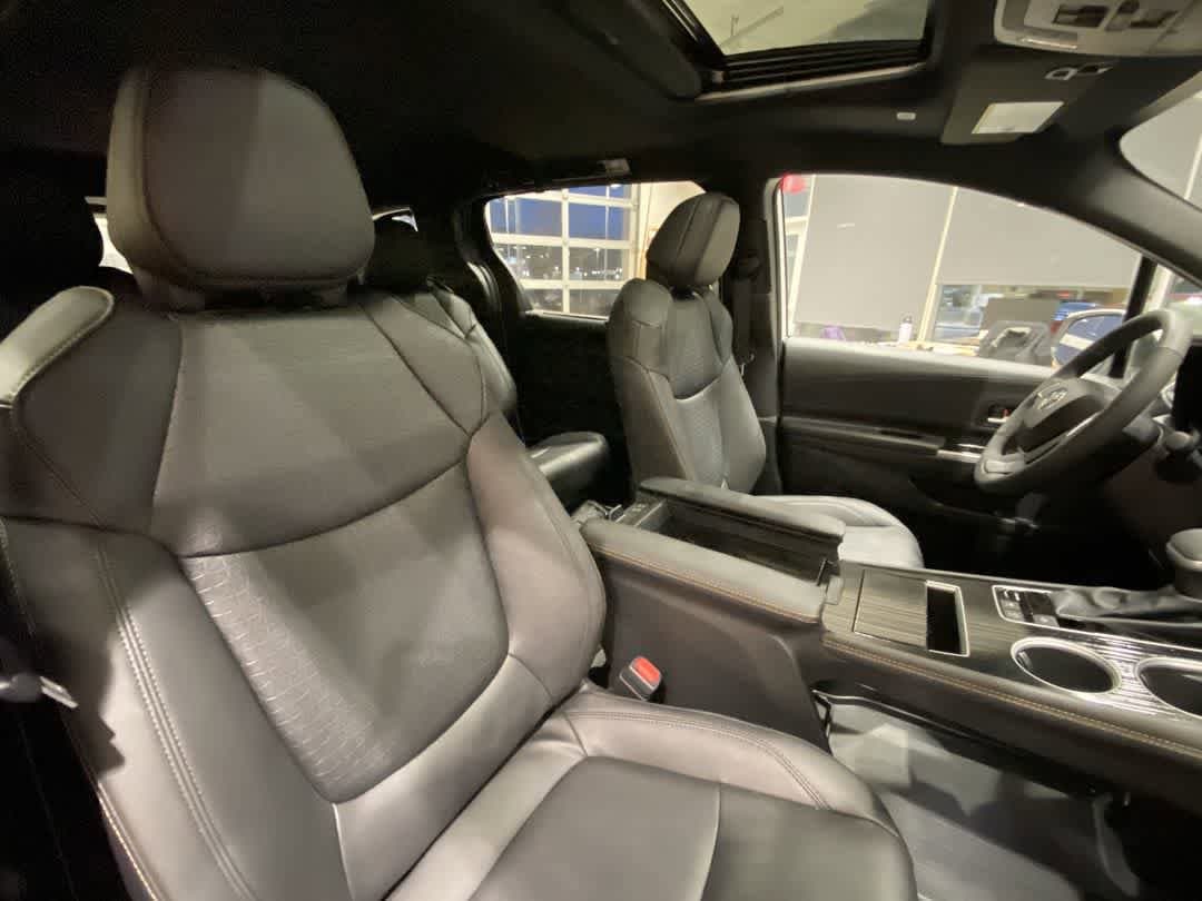 Thumbnail: 2026 Toyota Sienna - 28