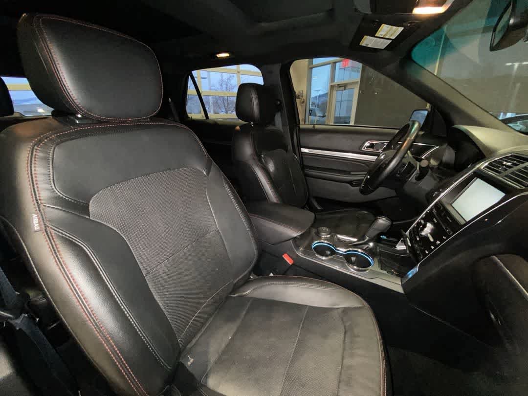 Thumbnail: 2016 Ford Explorer - 27