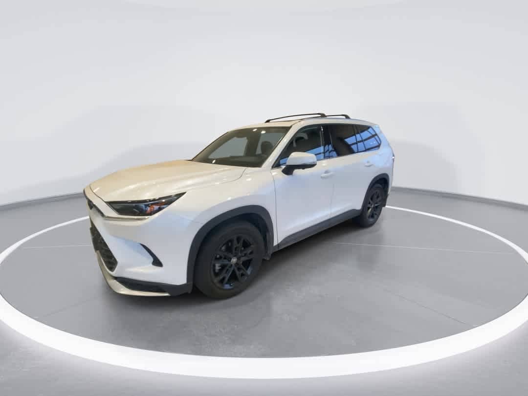 Thumbnail: 2024 Toyota Grand Highlander - 4