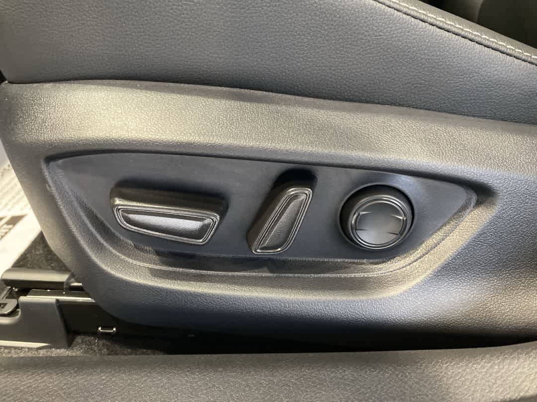 Thumbnail: 2026 Toyota Camry - 14