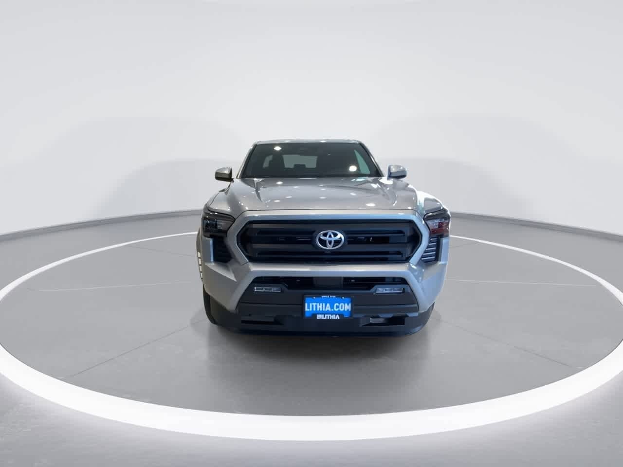 2025 Toyota Tacoma SR5 photo 3