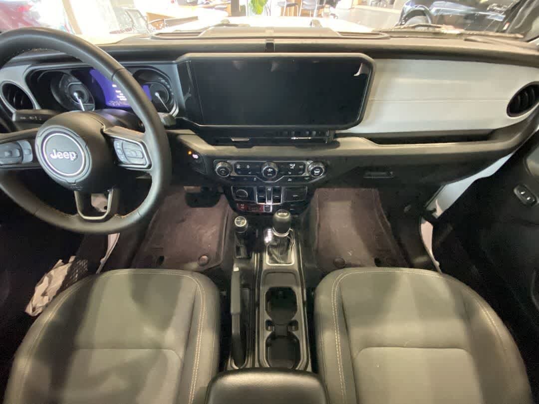 Thumbnail: 2024 Jeep Wrangler - 23