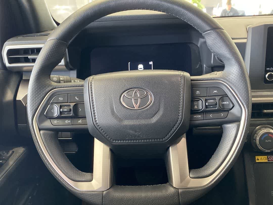 Thumbnail: 2025 Toyota 4Runner - 17