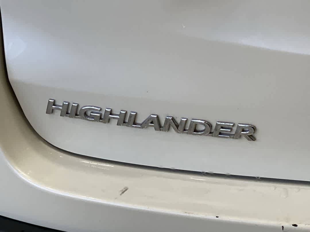 Thumbnail: 2018 Toyota Highlander - 11