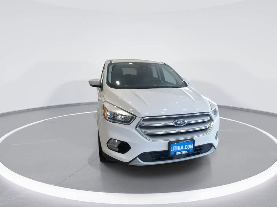 Thumbnail: 2019 Ford Escape - 3