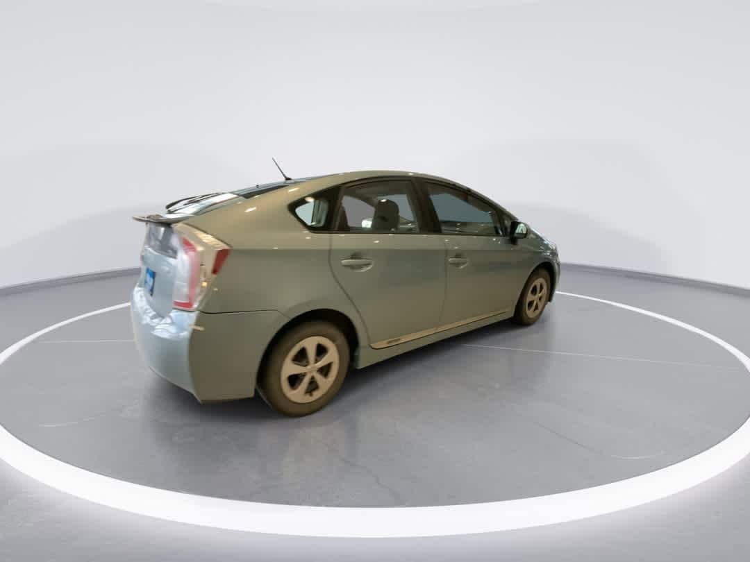 Thumbnail: 2013 Toyota Prius - 8