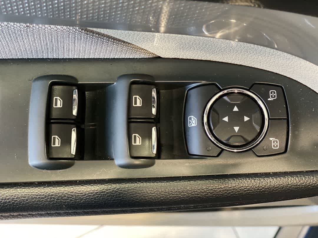 Thumbnail: 2018 Ford Explorer - 15