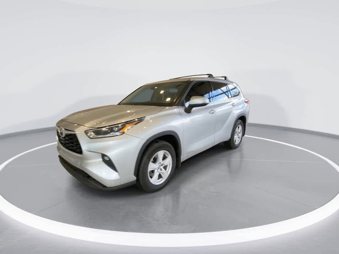 Thumbnail: 2021 Toyota Highlander - 4