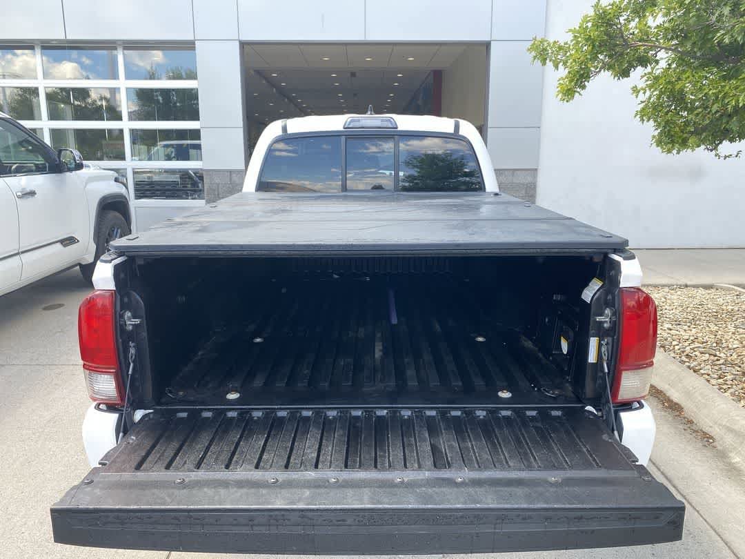 Thumbnail: 2019 Toyota Tacoma - 24