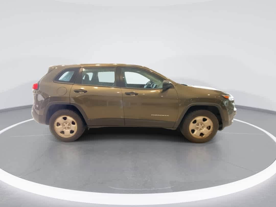 Thumbnail: 2015 Jeep Cherokee - 9