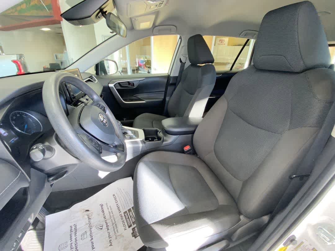 Thumbnail: 2022 Toyota RAV4 - 14