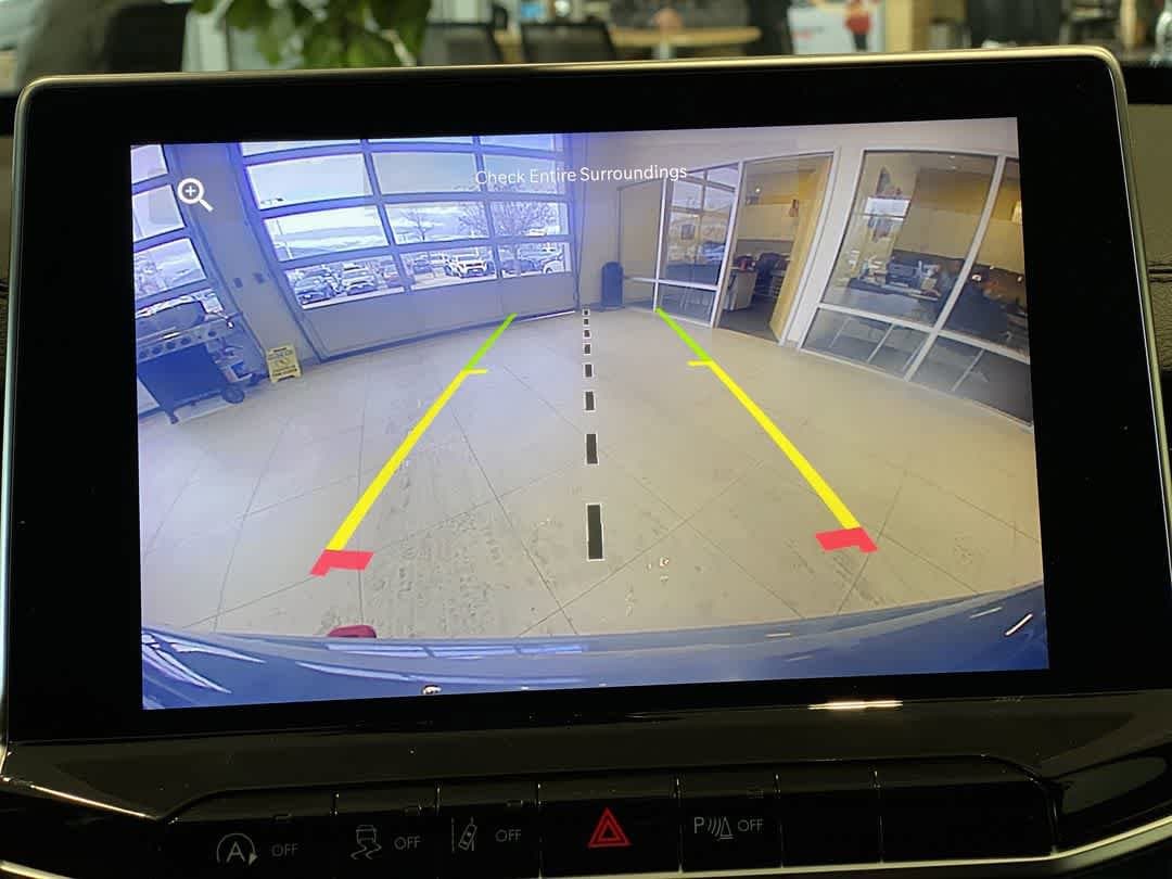 Thumbnail: 2023 Jeep Compass - 20