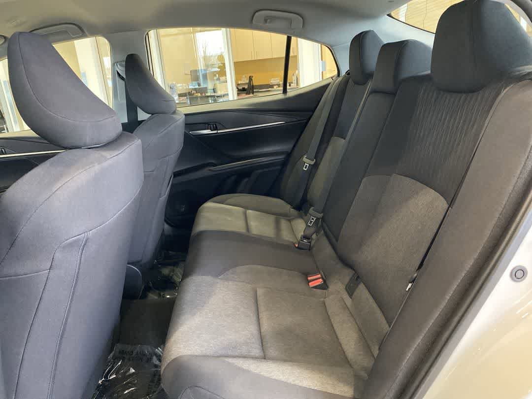 Thumbnail: 2025 Toyota Camry - 21