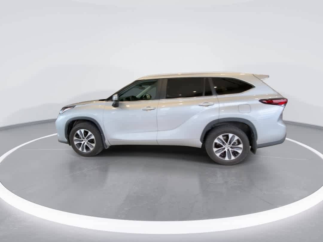 Thumbnail: 2024 Toyota Highlander - 5