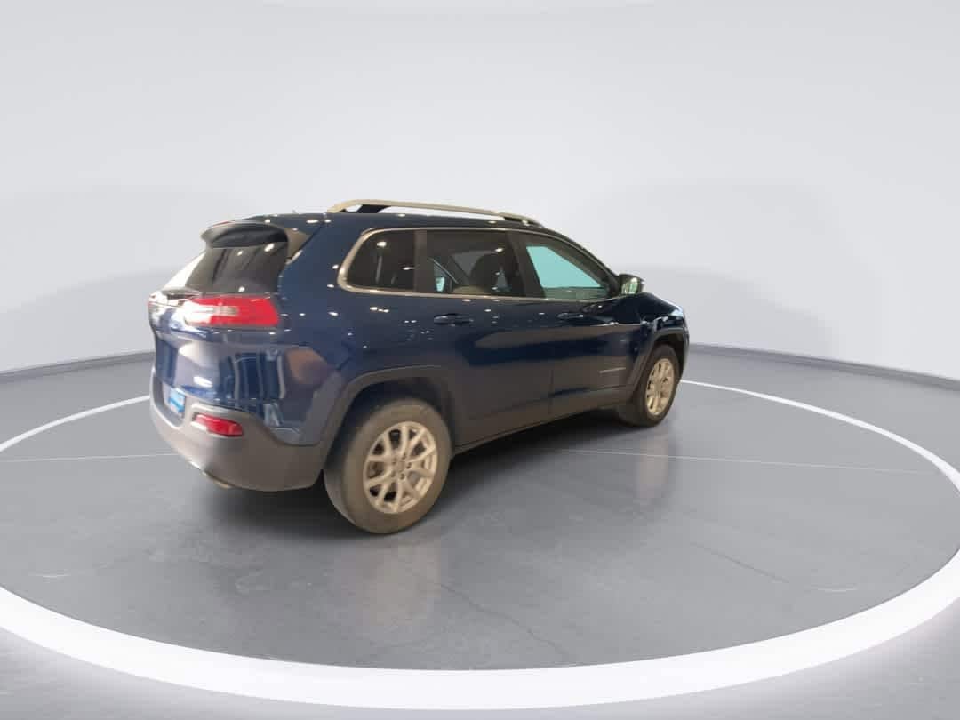 Thumbnail: 2018 Jeep Cherokee - 8
