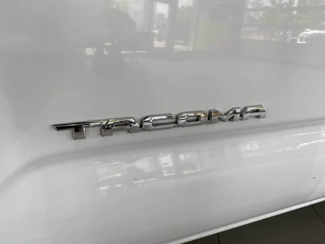 Thumbnail: 2023 Toyota Tacoma - 10