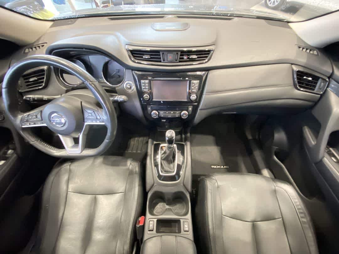 Thumbnail: 2017 Nissan Rogue - 23