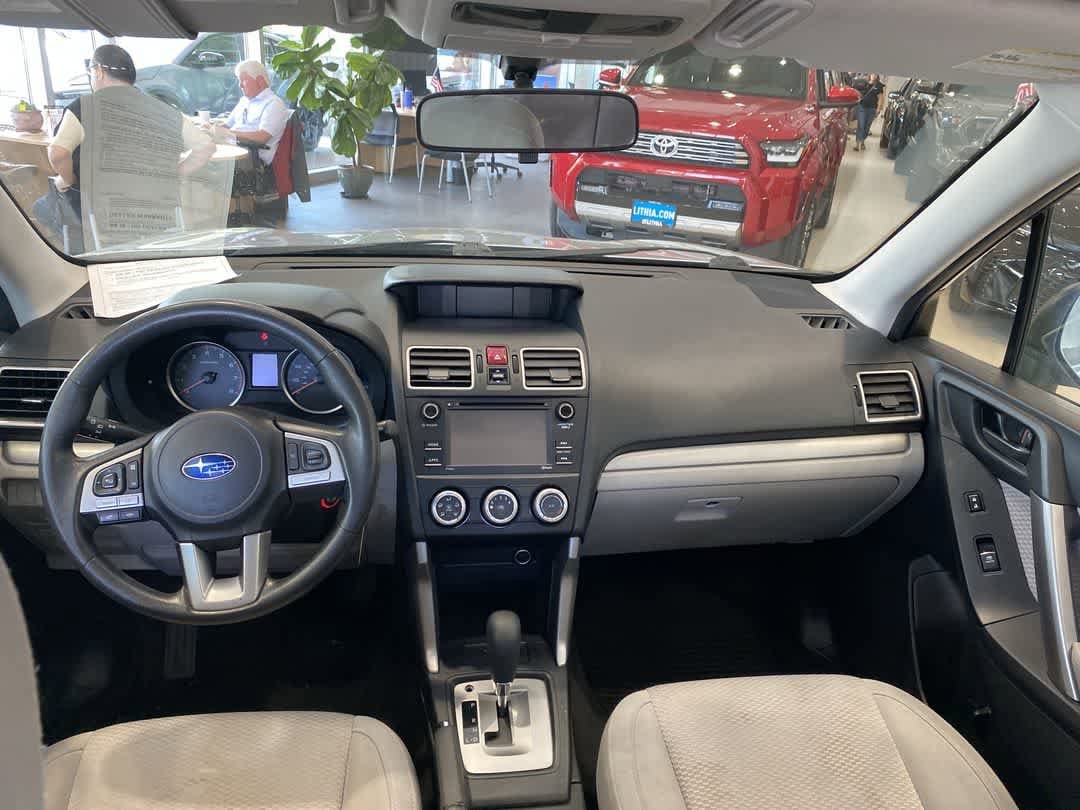 Thumbnail: 2017 Subaru Forester - 10