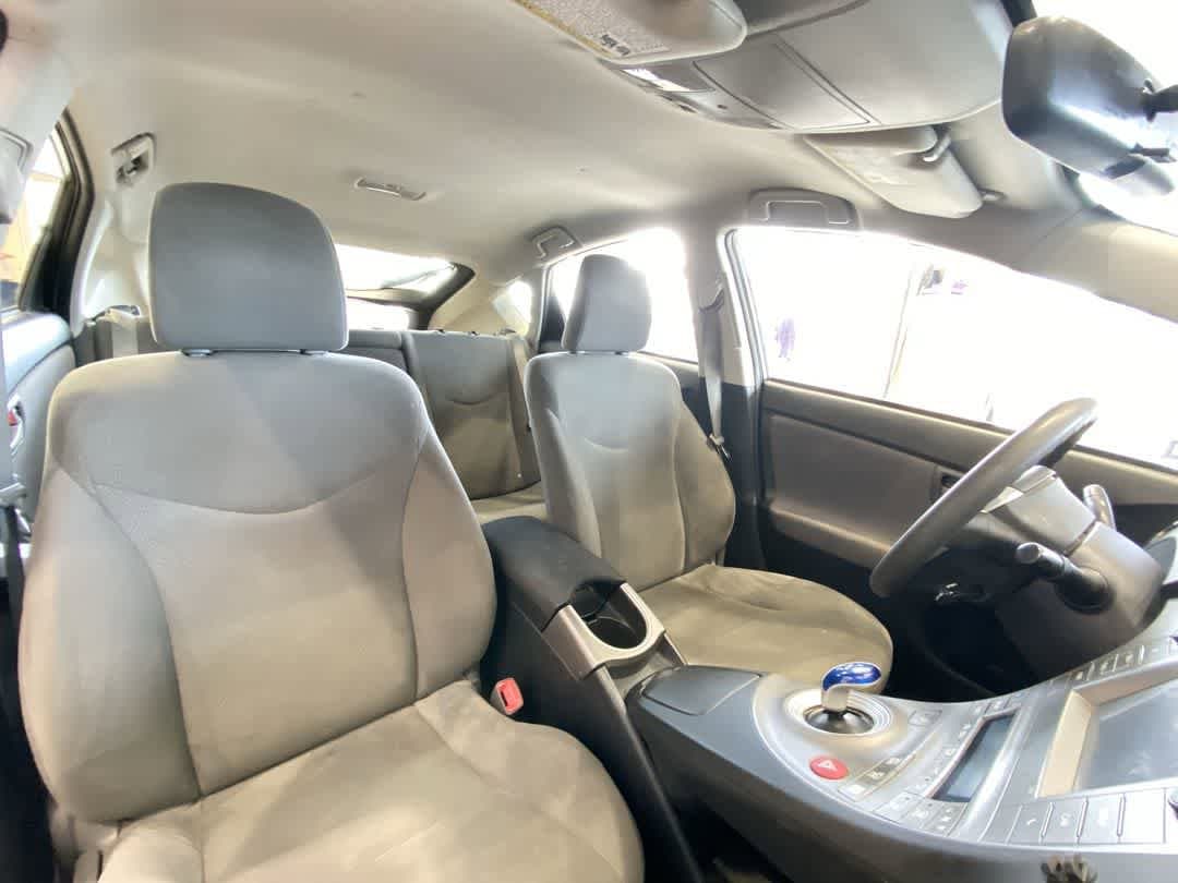 Thumbnail: 2013 Toyota Prius - 25