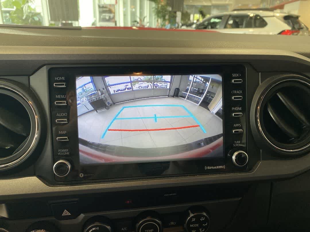 Thumbnail: 2020 Toyota Tacoma - 20