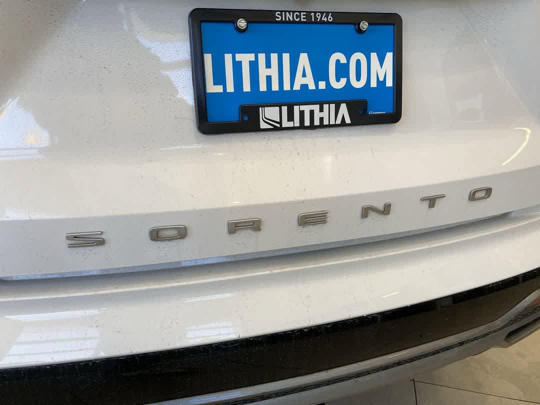 Thumbnail: 2022 Kia Sorento - 11