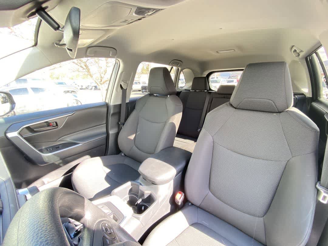 Thumbnail: 2025 Toyota RAV4 - 14