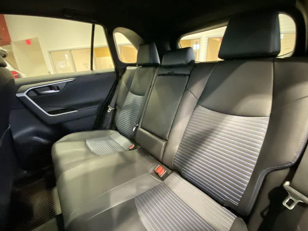 Thumbnail: 2024 Toyota RAV4 - 25