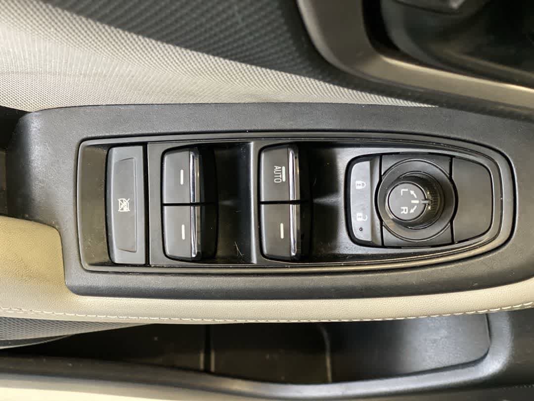 Thumbnail: 2022 Subaru Forester - 16