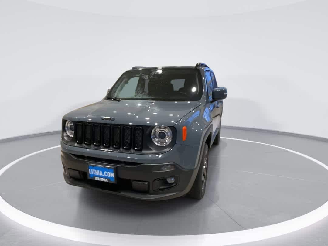 Thumbnail: 2018 Jeep Renegade - 3