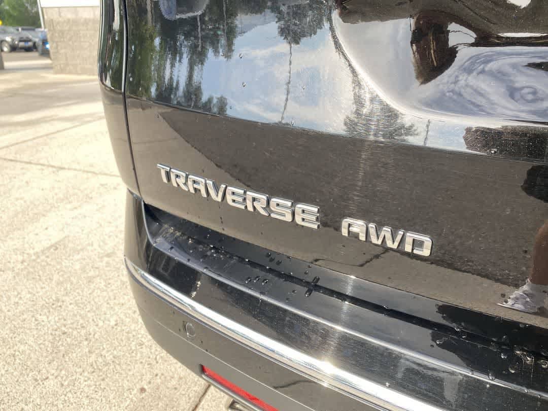Thumbnail: 2021 Chevrolet Traverse - 11