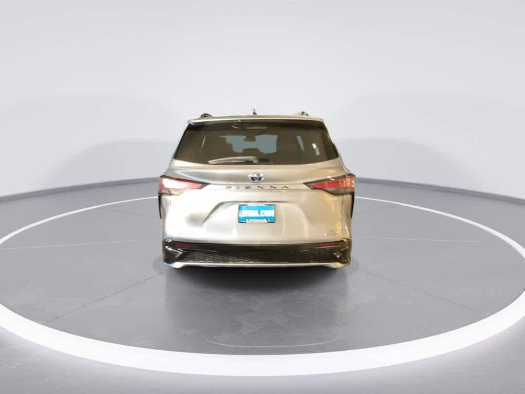 Thumbnail: 2022 Toyota Sienna - 7
