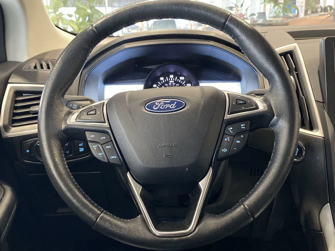 Thumbnail: 2022 Ford Edge - 17