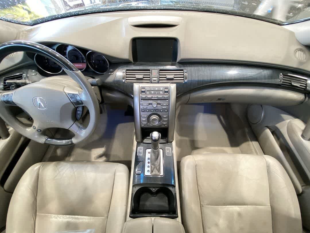 Thumbnail: 2010 Acura RL - 24