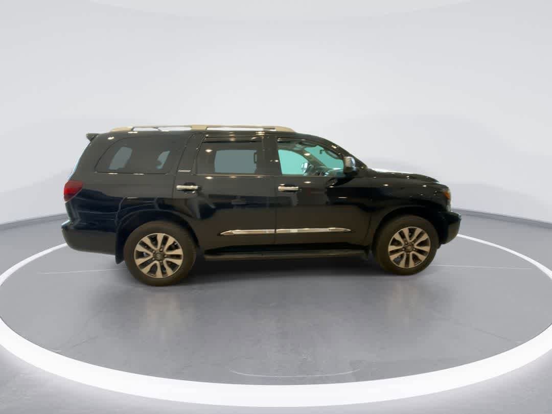 Thumbnail: 2021 Toyota Sequoia - 9