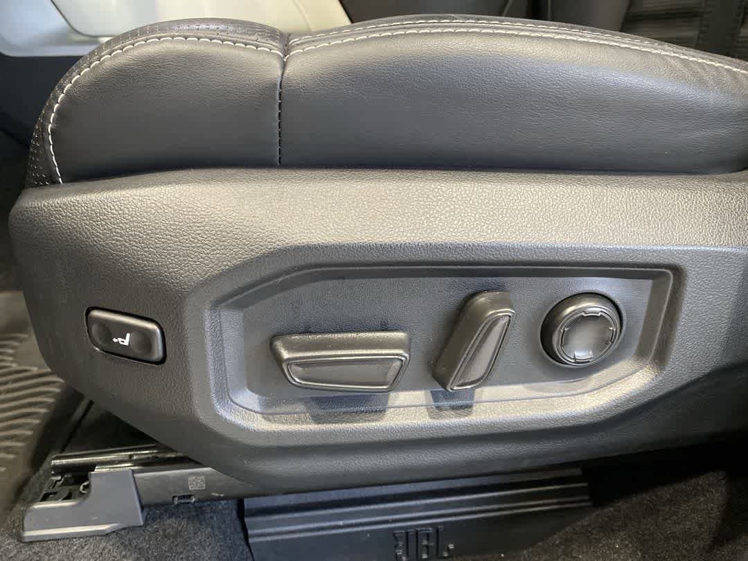 Thumbnail: 2023 Toyota Sequoia - 14