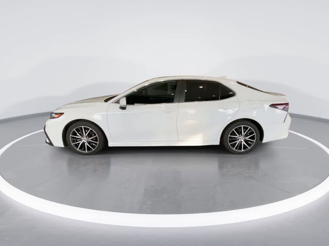 Thumbnail: 2022 Toyota Camry - 5