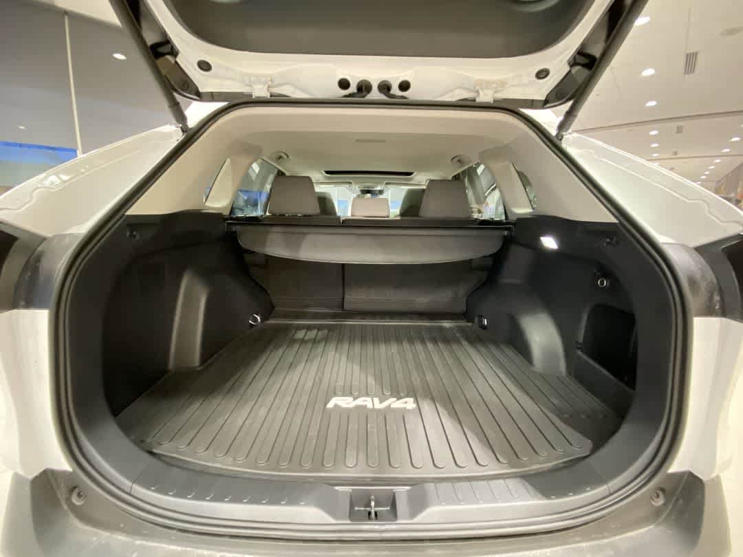 Thumbnail: 2025 Toyota RAV4 - 26