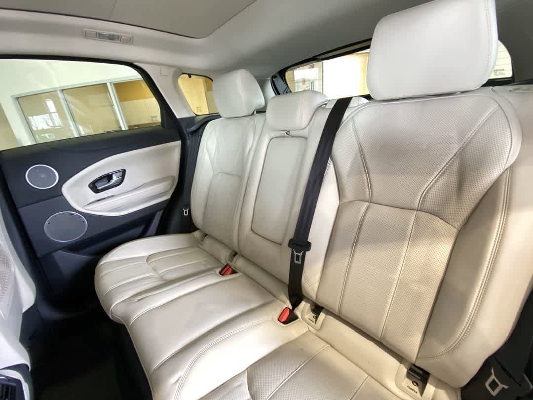 Thumbnail: 2016 Land Rover Range Rover Evoque - 25