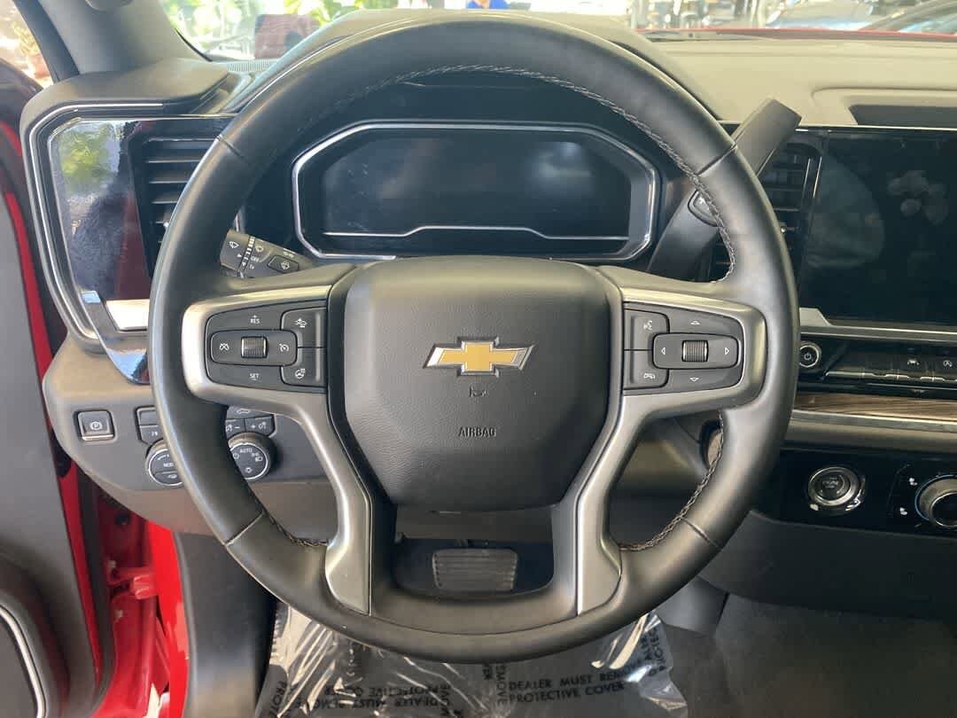 Thumbnail: 2023 Chevrolet Silverado 1500 - 16