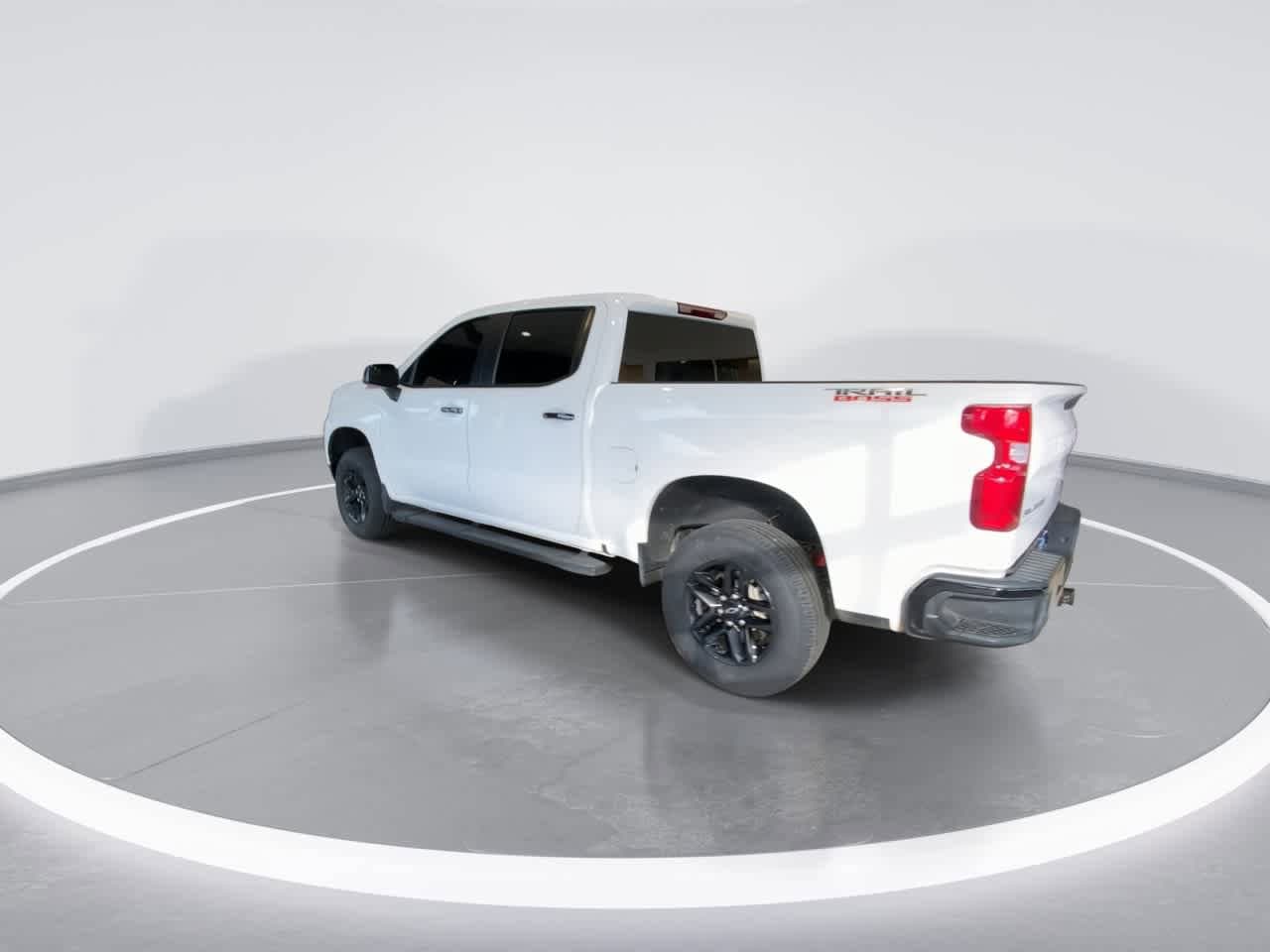 Thumbnail: 2023 Chevrolet Silverado 1500 - 6